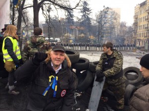 Vid fronten på Maidantorget i Kiev i Februari 2014